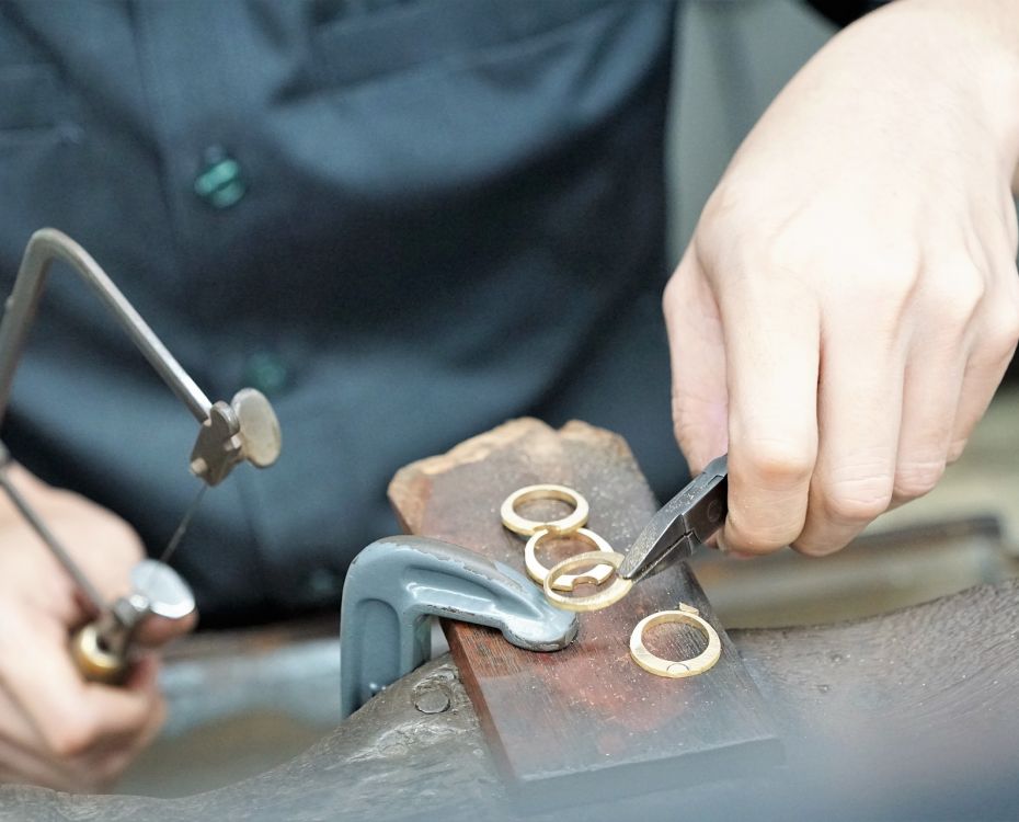 Goldschmiede Hornung Groen in Bremerhaven - Reparatur und Instandsetzung von Schmuckstücken